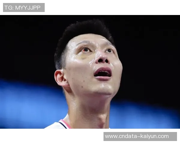 易建联重返赛场展现传奇风采球迷期待他带领球队再创辉煌