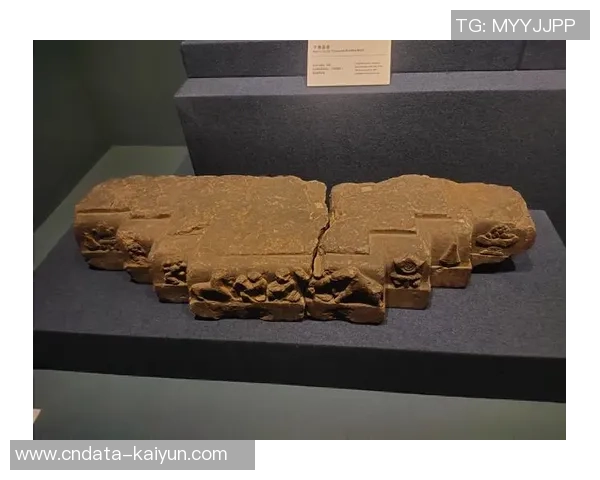 朱荣振的艺术之路:从传统到现代的跨越与探索 朱荣振的艺术之路:从传统到现代的跨越与探索